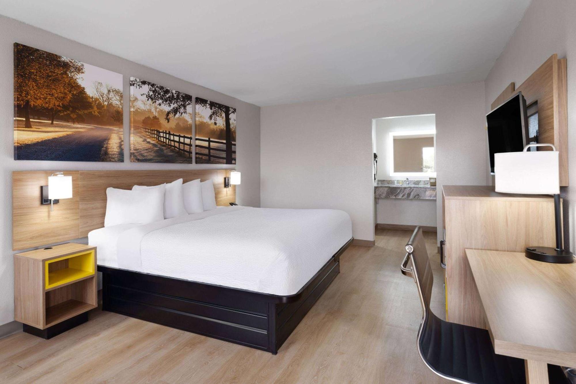 Days-Inn By Wyndham Montgomery I-85 Exterior foto